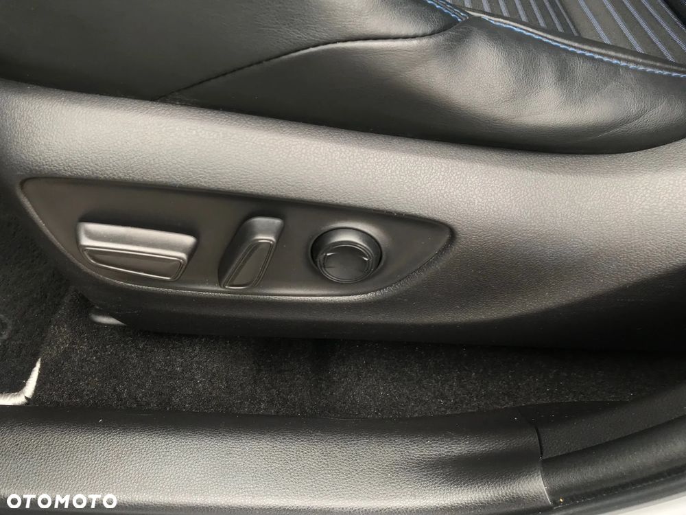 Toyota RAV4 2.5 Hybrid Selection 4x4 - 36