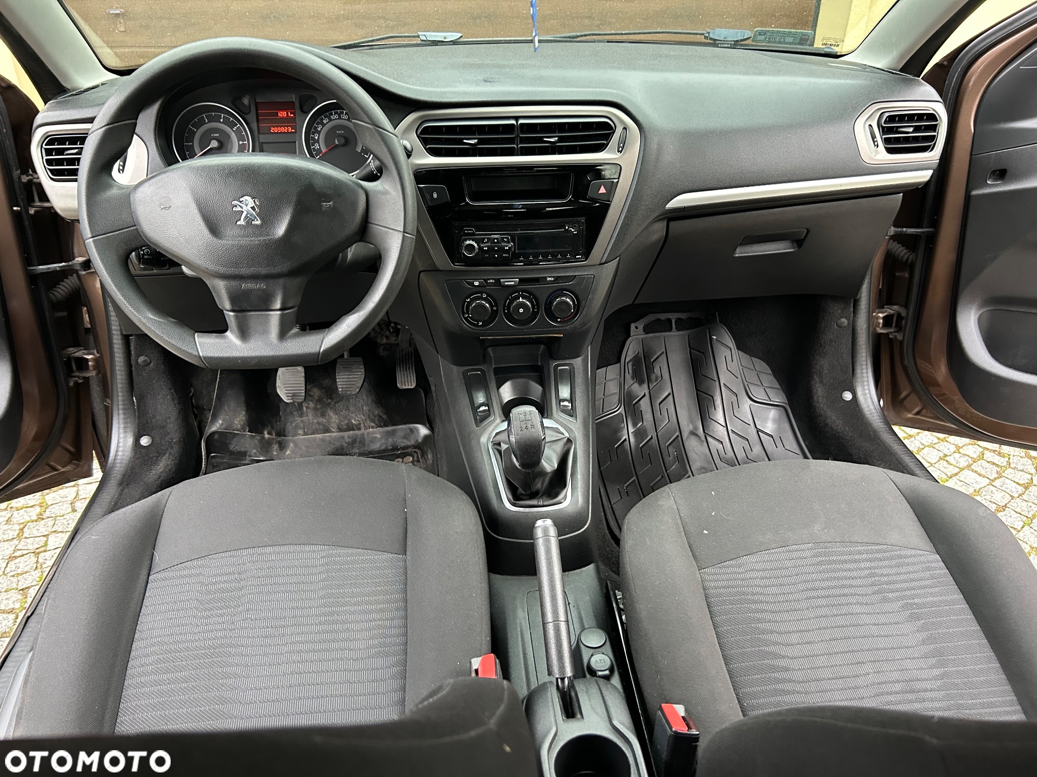 Peugeot 301 1.2 Pure Tech Active - 16