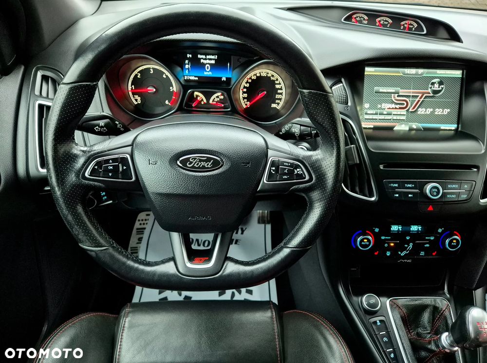 Ford Focus 2.0 TDCi ST - 24