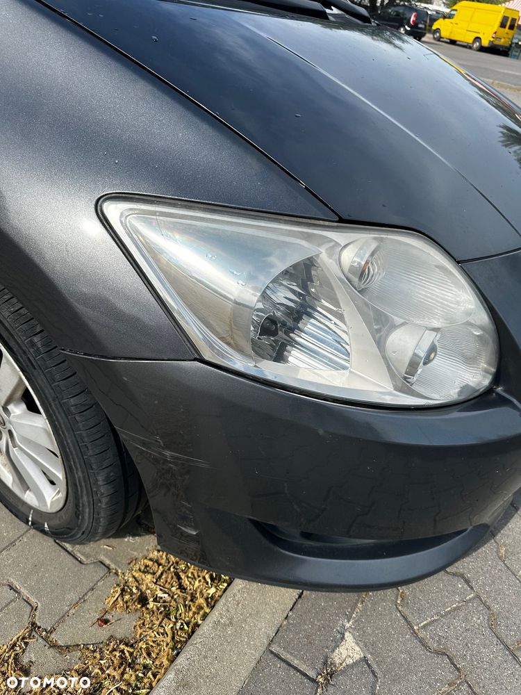 Toyota Auris 2.0 D-4D Sol - 23