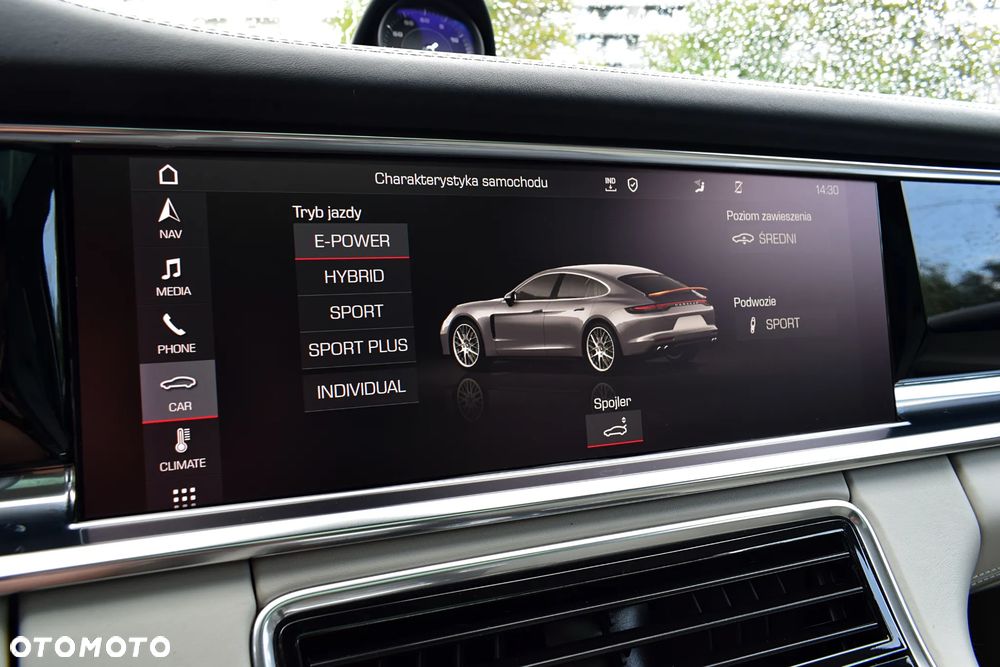 Porsche Panamera 4S E-Hybrid - 18