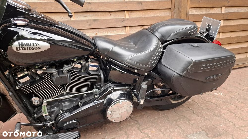 Harley-Davidson Softail Heritage Classic - 17