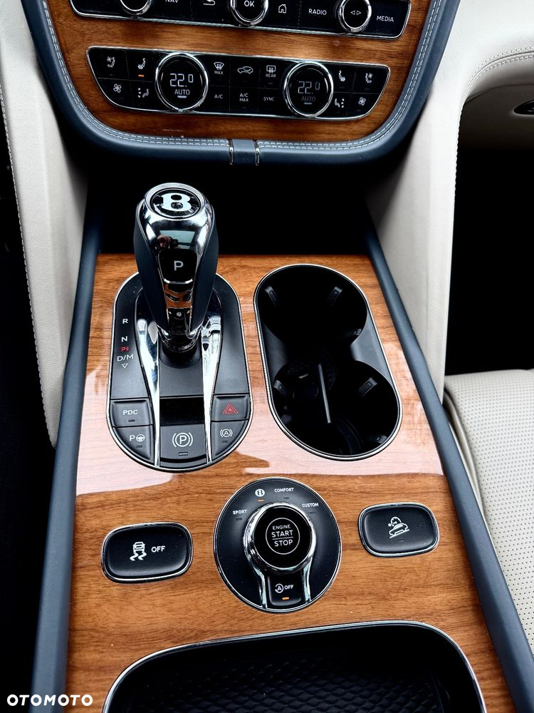 Bentley Bentayga - 22