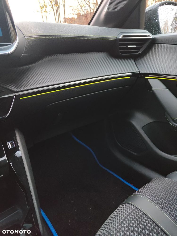 Peugeot 208 e-208 GT - 9