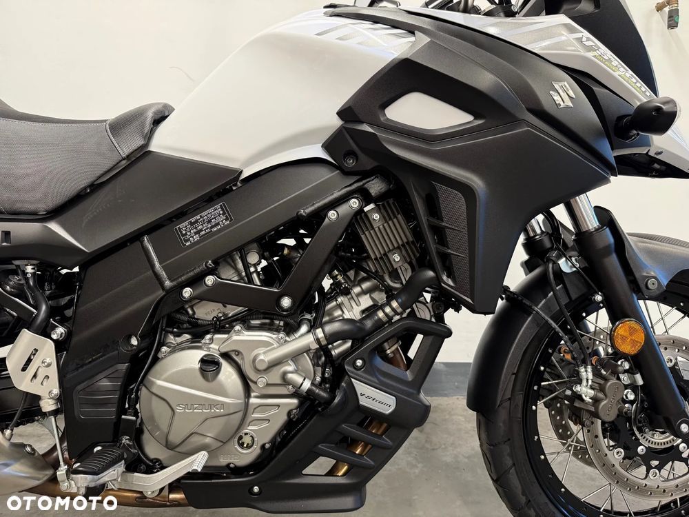 Suzuki V-STROM - 16