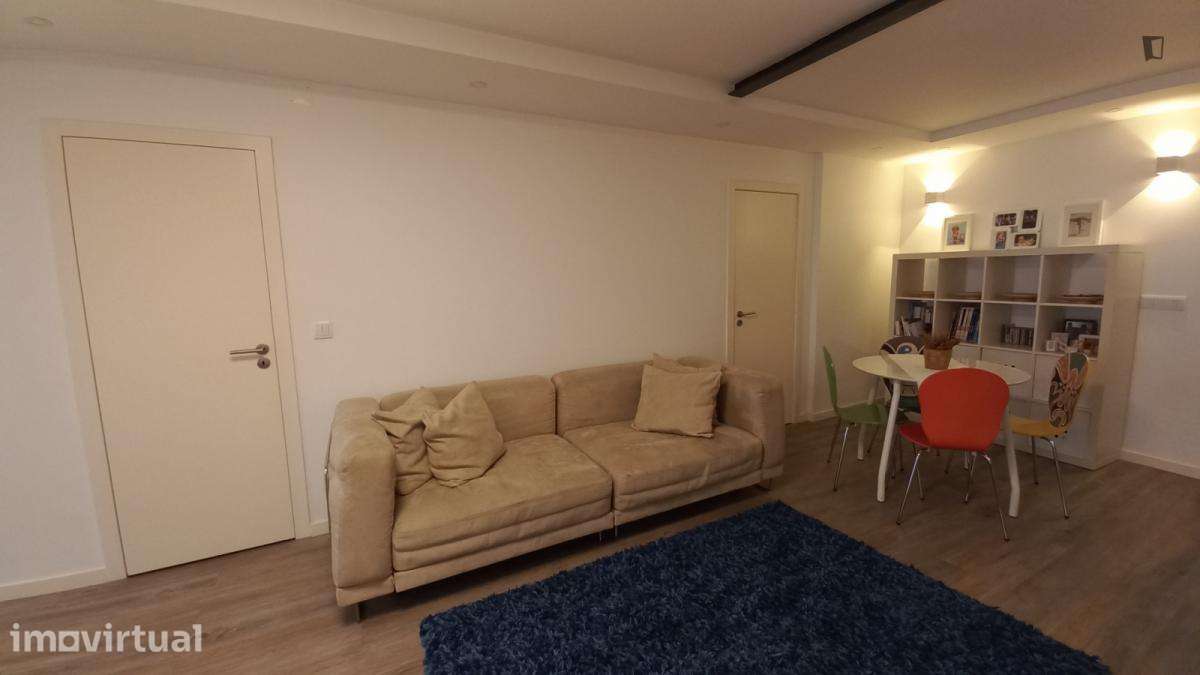 Apartamento com 1 quartos - localizado em Estrela Lisbon - Grande imagem: 2/15