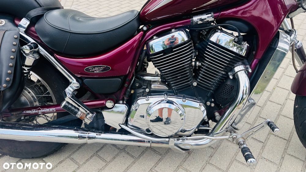 Suzuki Intruder - 3