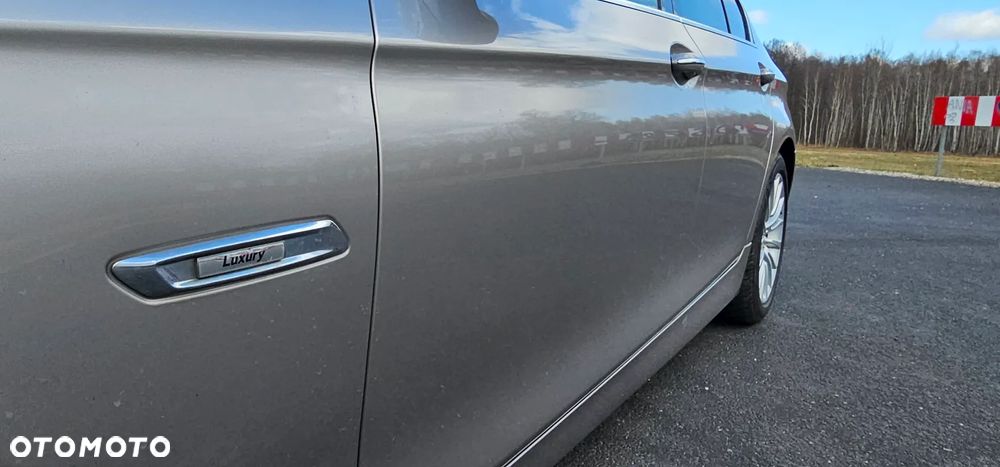 BMW Seria 5 530d xDrive Luxury Line - 30