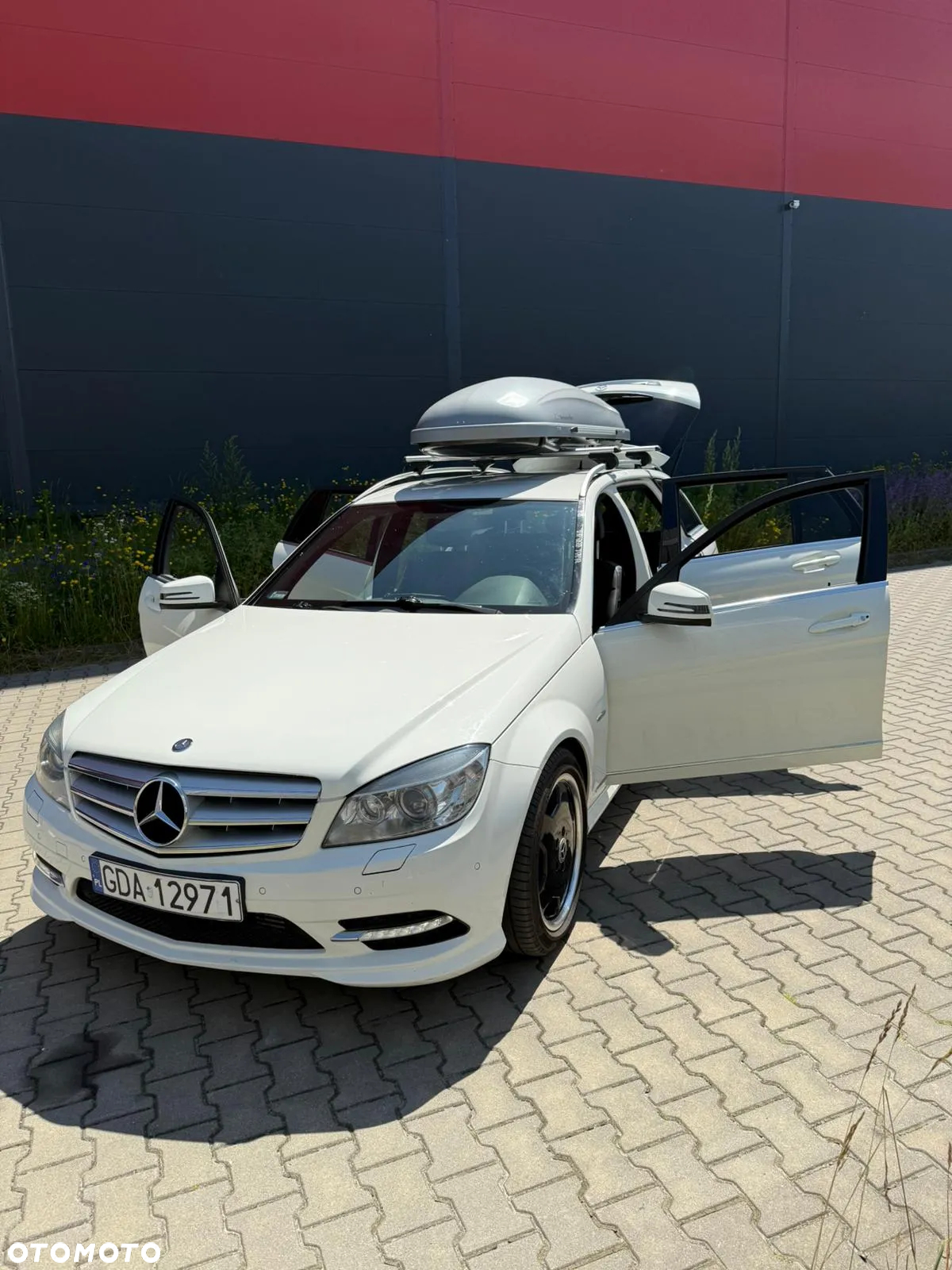 Mercedes-Benz Klasa C 180 T CGI Automatik BlueEFFICIENCY Avantgarde - 11