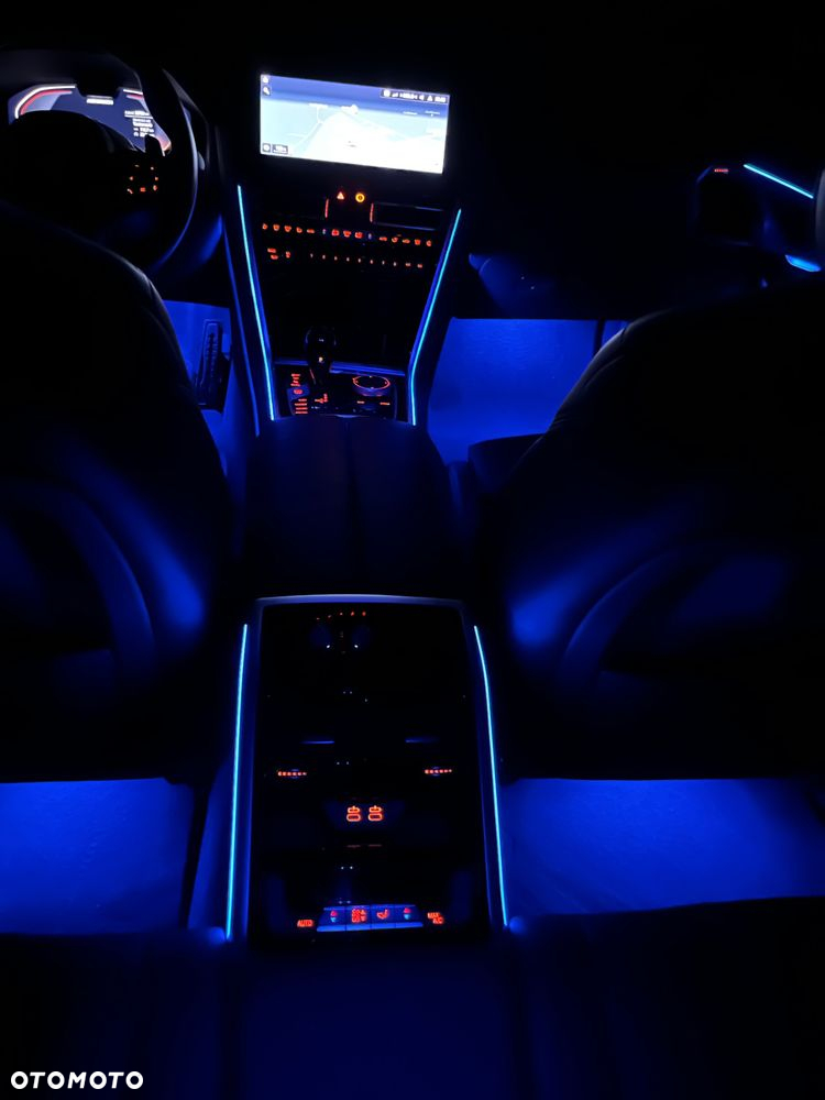 BMW Seria 8 M850i xDrive Gran Coupe - 26