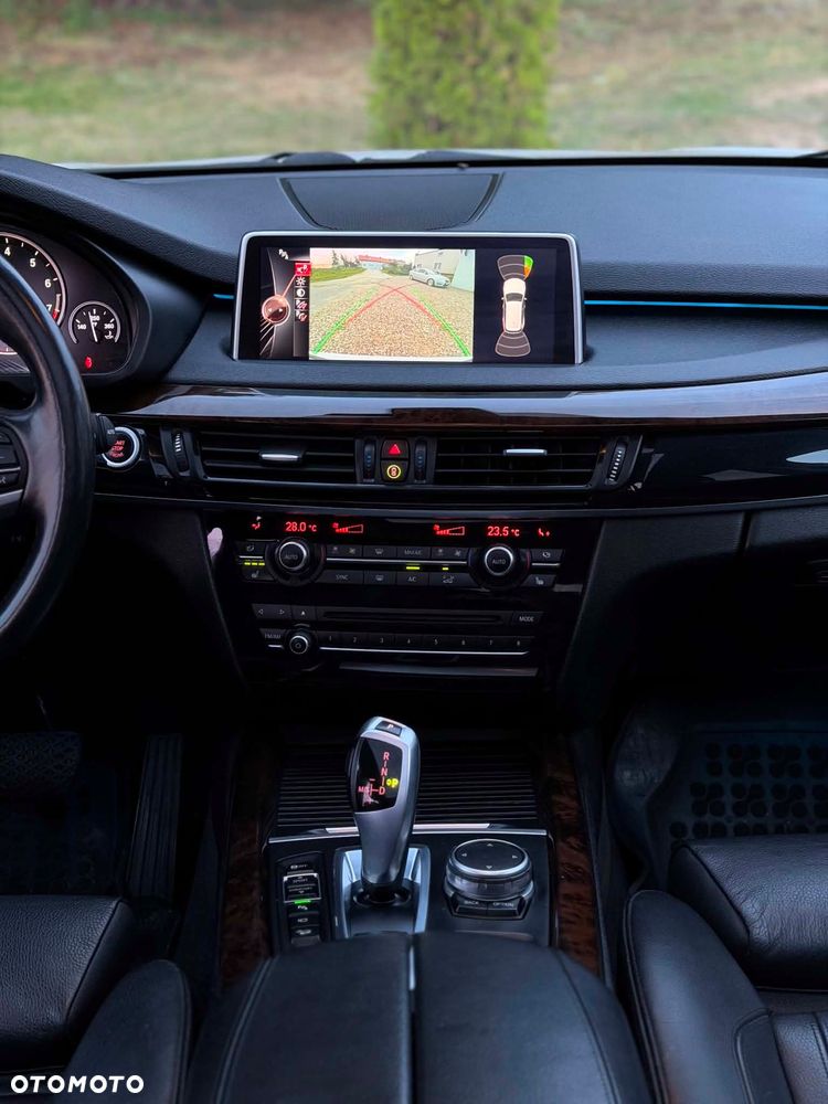 BMW X5 xDrive35i - 16