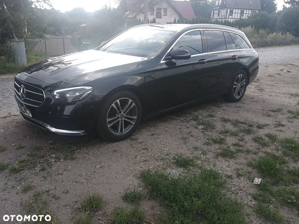Mercedes-Benz Klasa E 220 d T 9G-TRONIC Avantgarde - 4