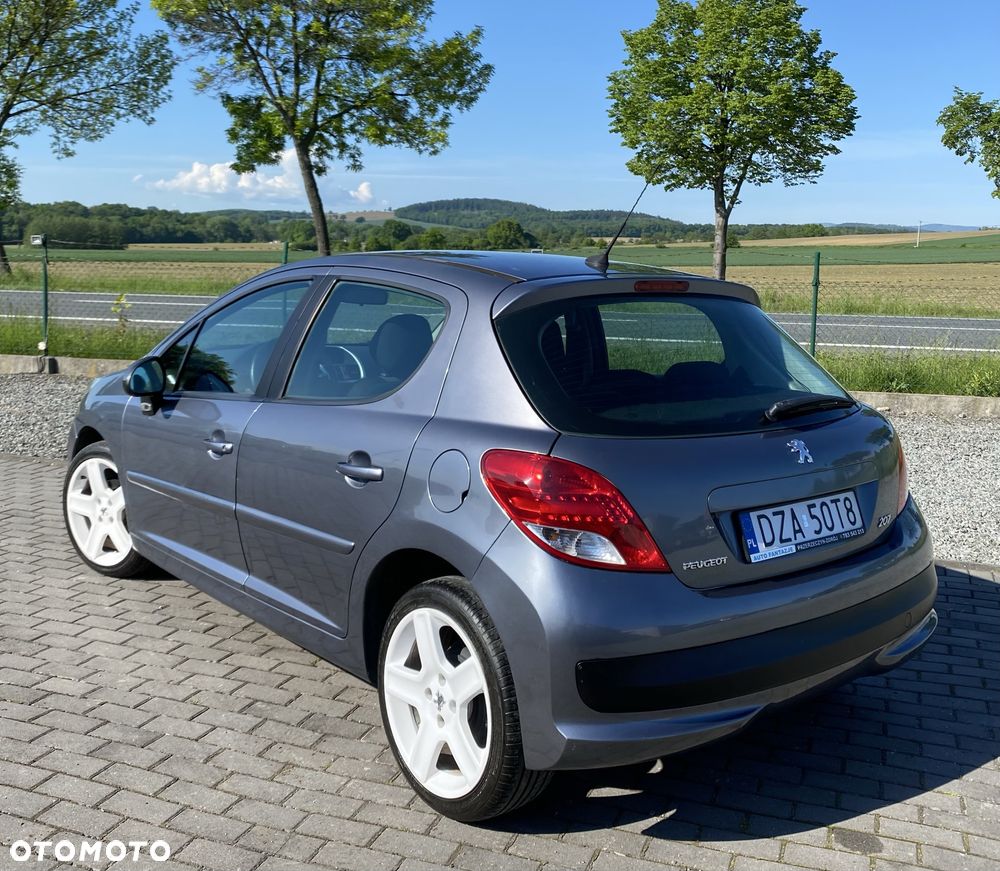 Peugeot 207 - 3