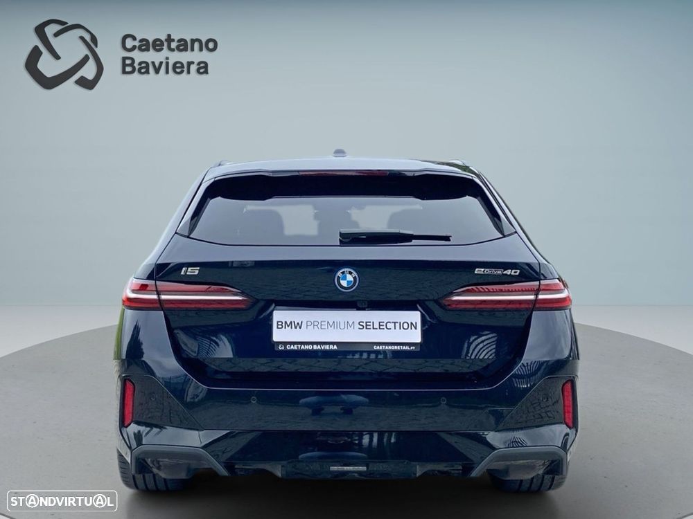BMW i5 eDrive40 Pack Desportivo M - 24