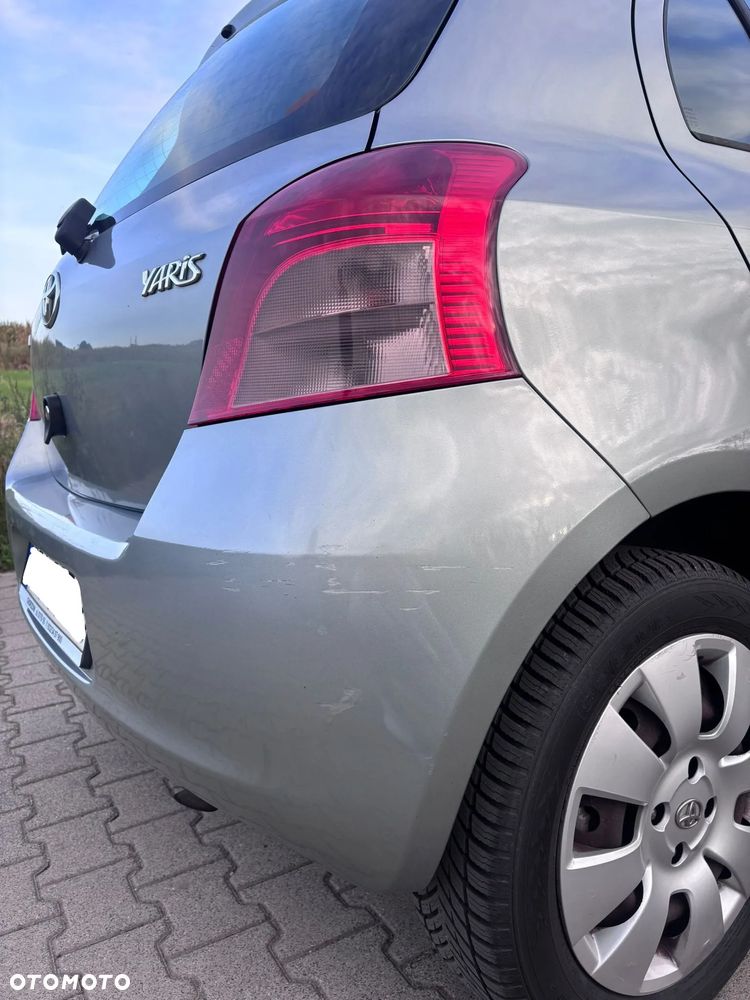 Toyota Yaris 1.3 VVT-i Sol - 15