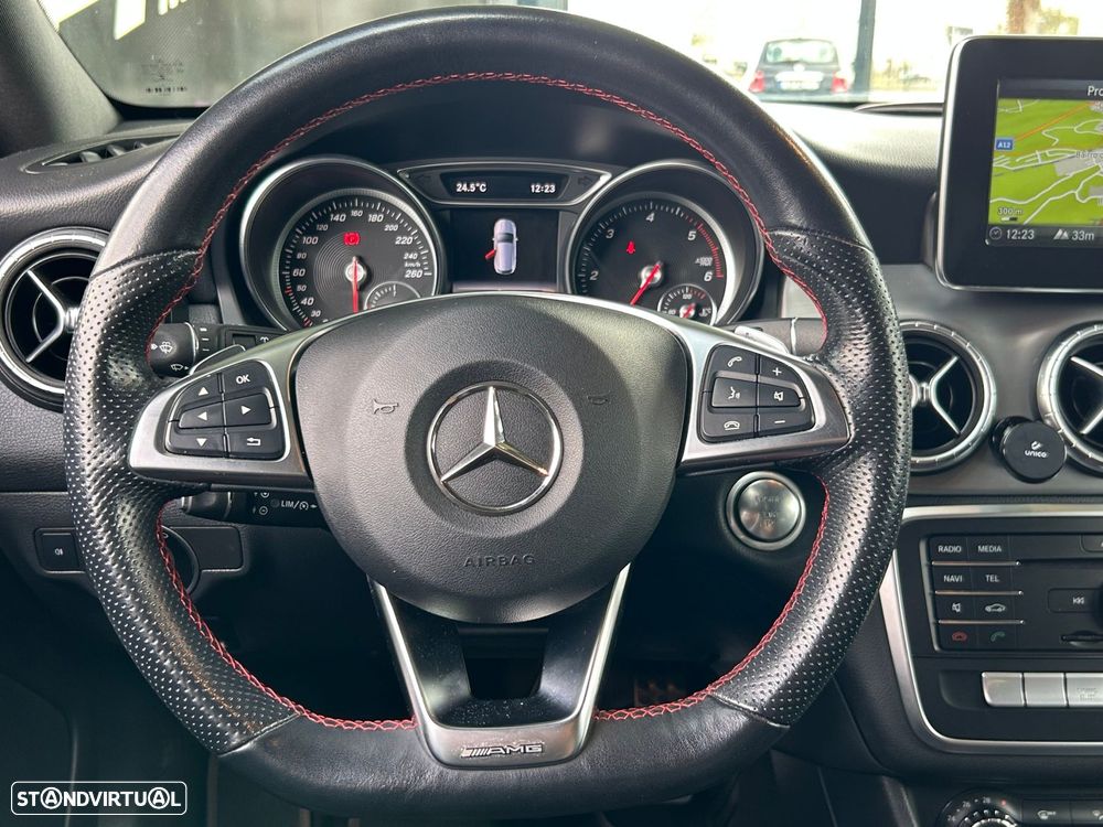 Mercedes-Benz CLA 200 - 32