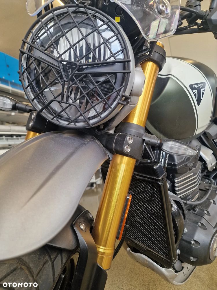 Triumph Scrambler - 14