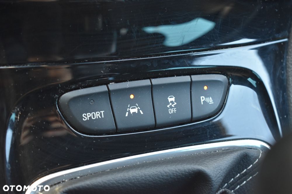 Opel Astra 1.4 Turbo Dynamic - 8