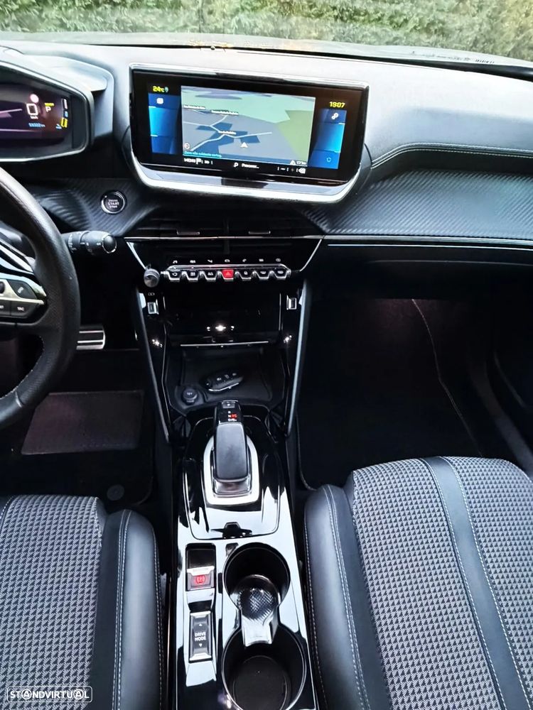 Peugeot e-2008 GT Pack - 15