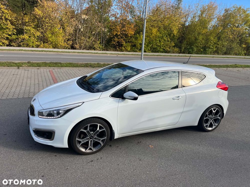 Kia Proceed