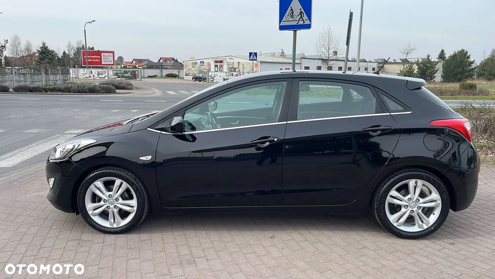 Hyundai i30 blue 1.6 GDI Style - 9