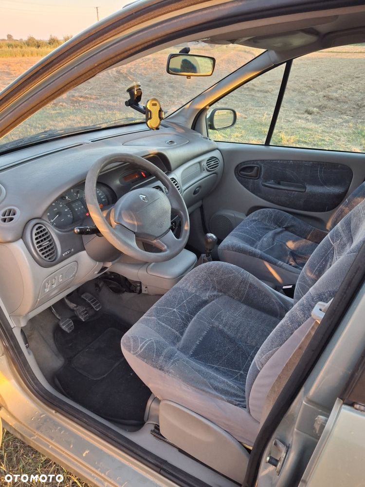 Renault Scenic - 5