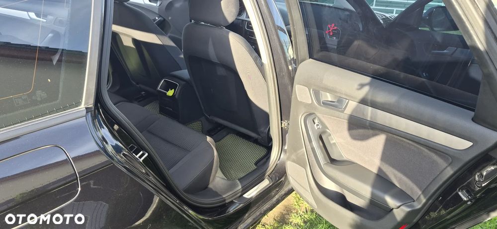 Audi A4 Avant 2.0 TDI DPF Ambition - 14
