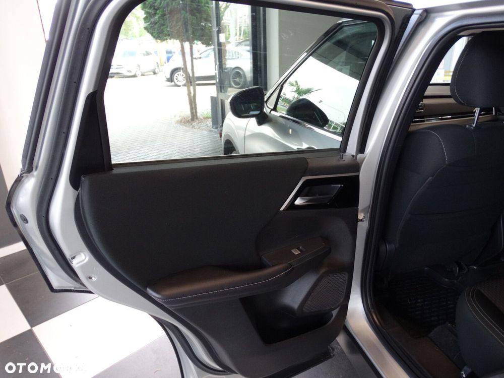 Mitsubishi Outlander - 22