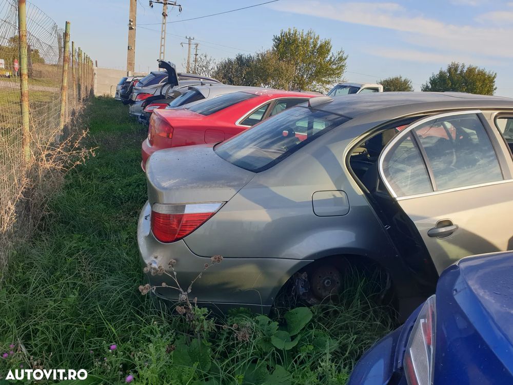 Dezmembrez  BMW  525 - 1