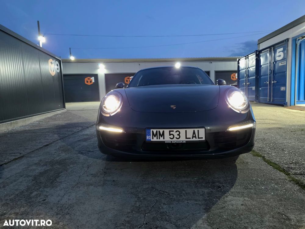 Porsche 911 Carrera 4 PDK - 6