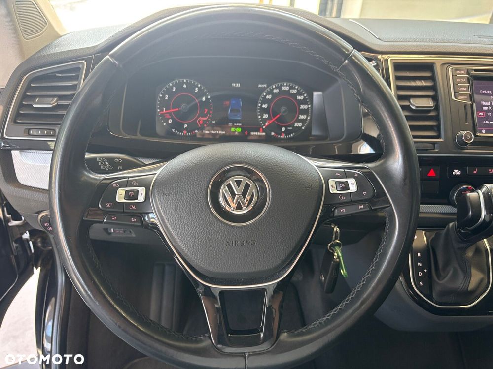 Volkswagen Multivan - 12
