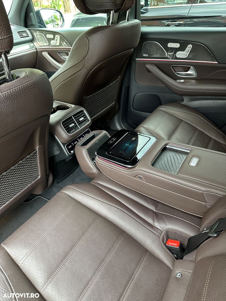 Mercedes-Benz GLS - 12