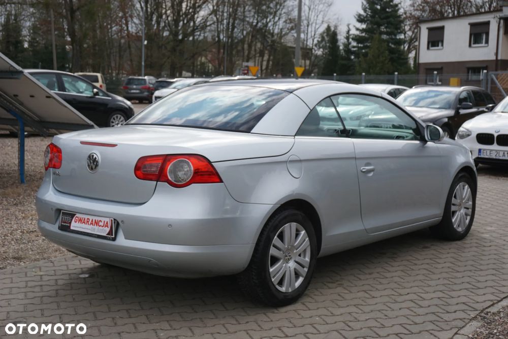 Volkswagen Eos 2.0 TDI DPF Sport & Style - 5