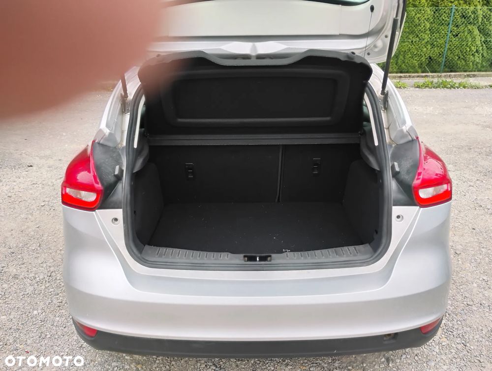 Ford Focus - 22
