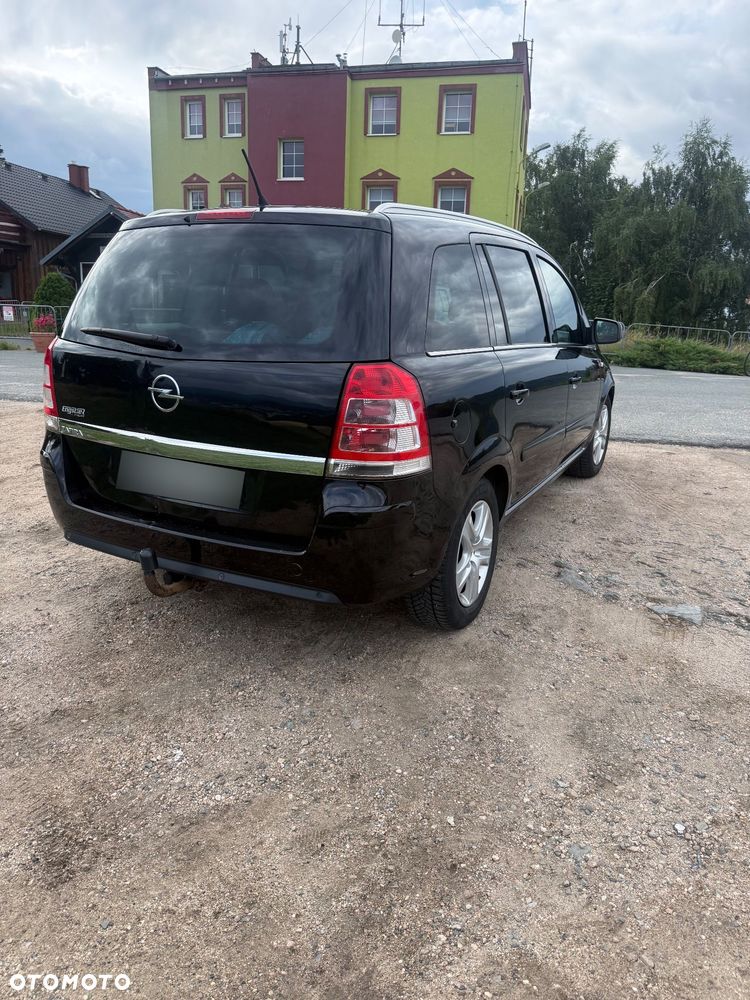 Opel Zafira 1.8 Cosmo - 9