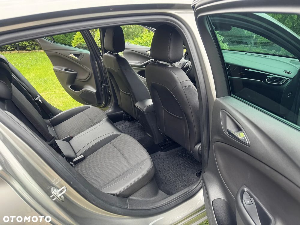 Opel Astra 1.4 Turbo Innovation - 12