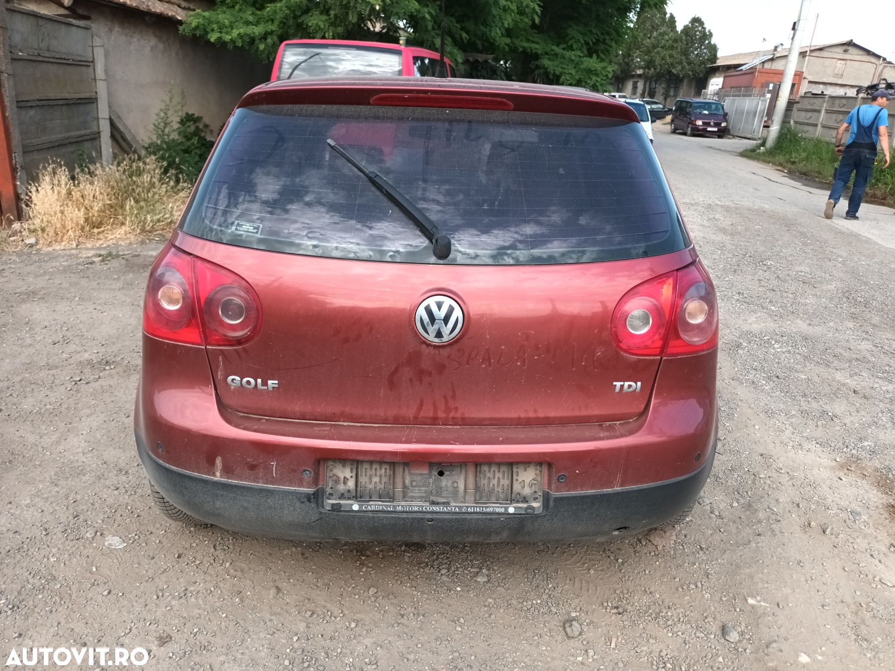 Dezmembrari  VW GOLF 5  2003  > 2009 1.9 TDI Motorina - 6