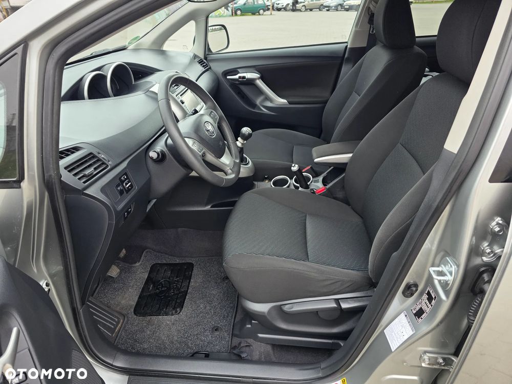 Toyota Verso 2.0 D-4D Life - 16