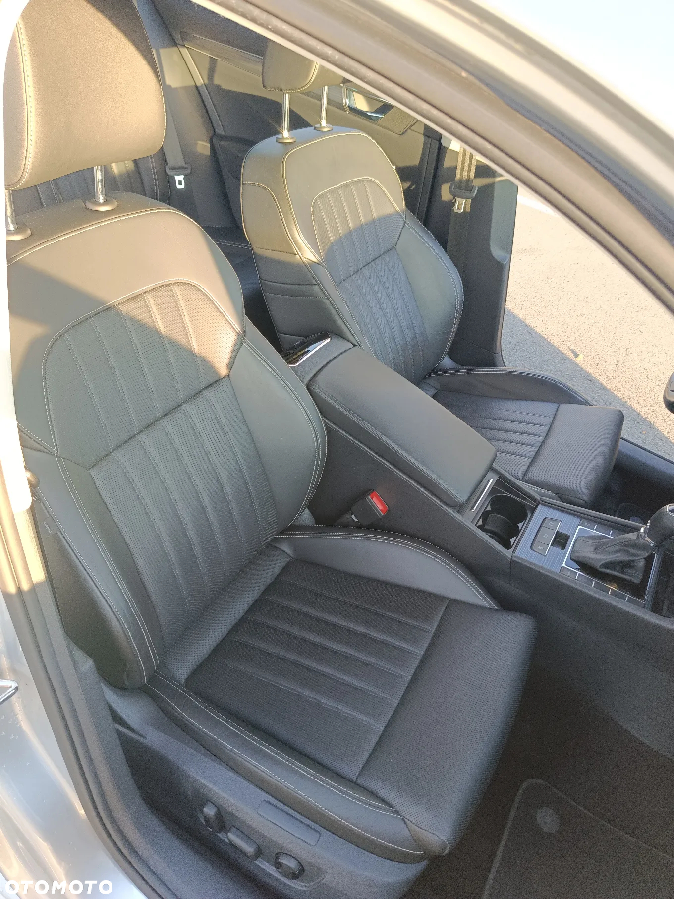 Skoda Superb Combi 2.0 TDI DSG Premium Edition - 15