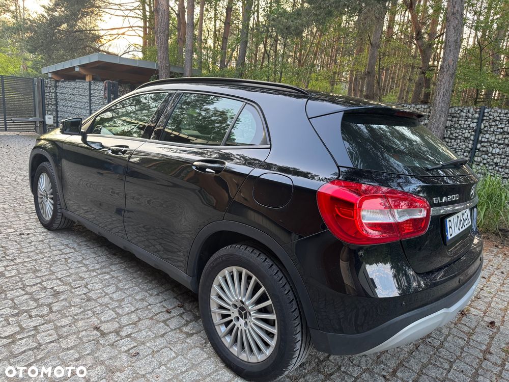 Mercedes-Benz GLA 200 7G-DCT Urban - 6
