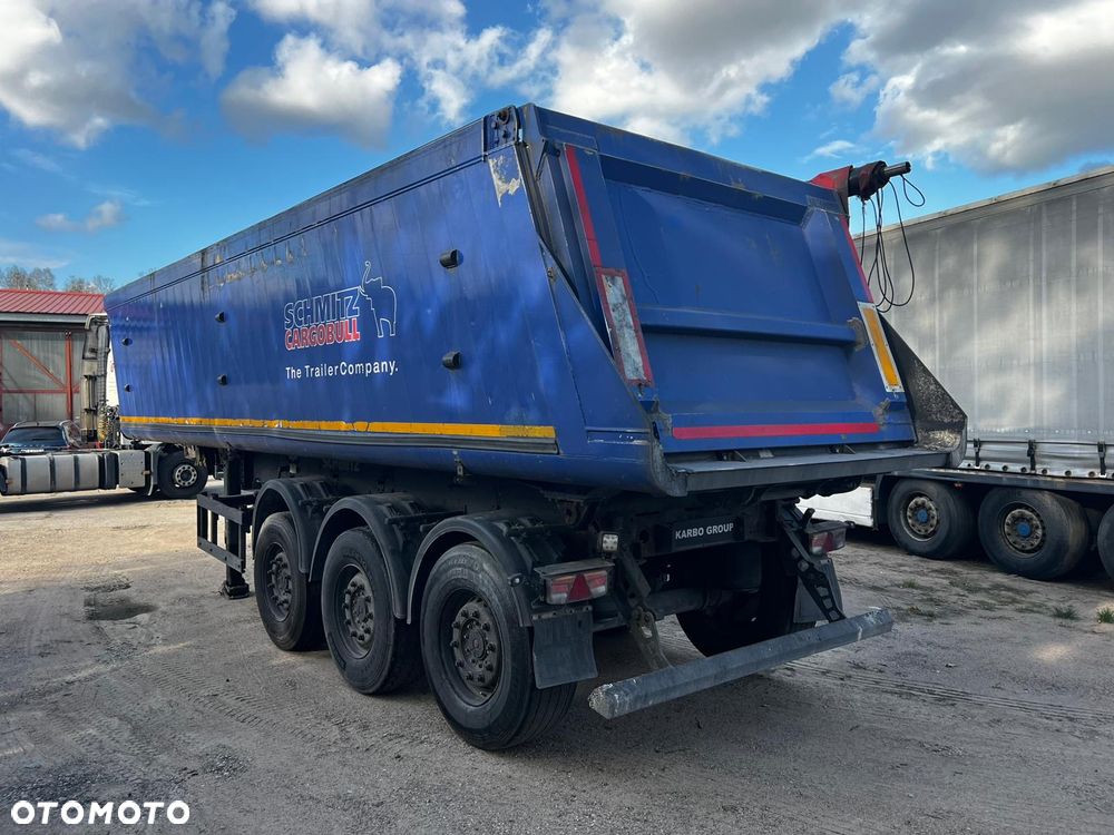 Schmitz Cargobull / 33 m3 / PODNOSZONA OŚ / OSIE SAF / WARTA UWAGI /  2011 ROK !! - 2