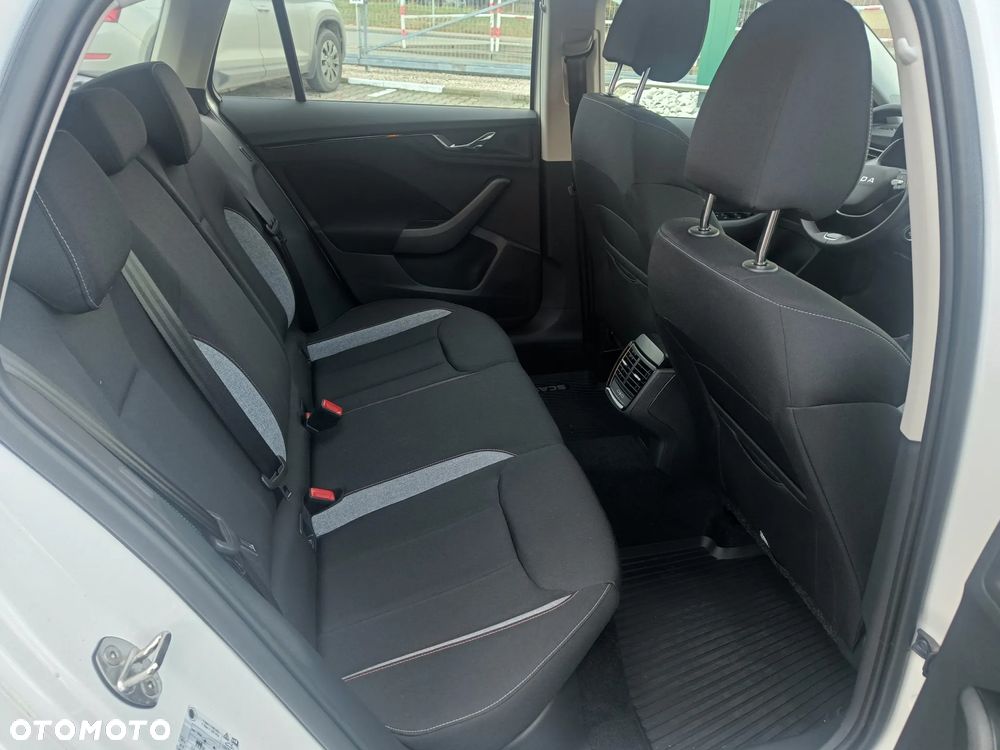 Skoda Scala 1.0 TSI Edition 130 - 13