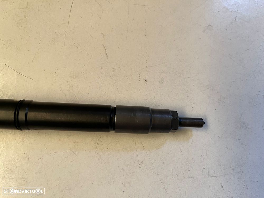 Toyota Auris - 2.0 D INJECTOR DENSO - 6