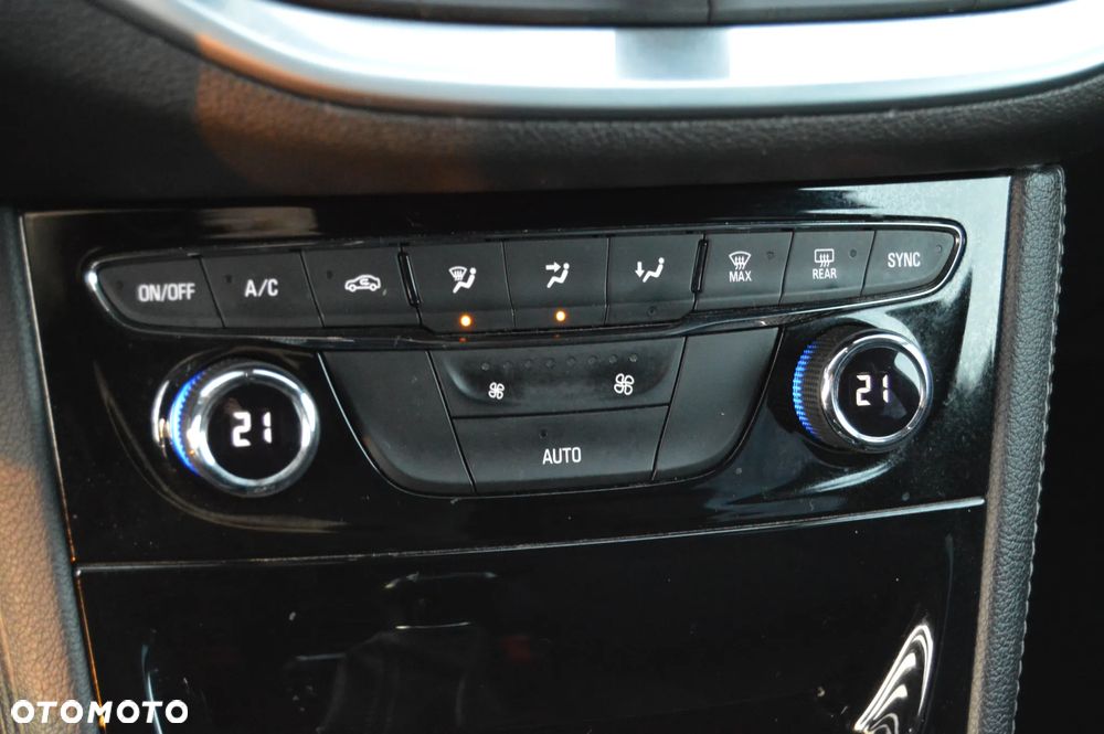 Opel Astra 1.4 Turbo Start/Stop Innovation - 29