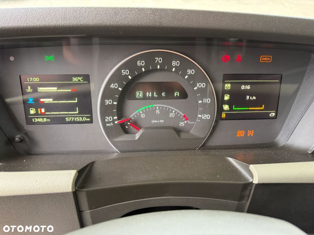 Volvo FH 500 ALUFELGI / HYDRAULIKA HYVA DWUOBWODOWA / TYLKO 577 153 KM PRZEBIEGU / ŁADNE OPONY / KSENONY / LED / BARDZO ŁADNY STAN / 3 SZTUKI !! - 31