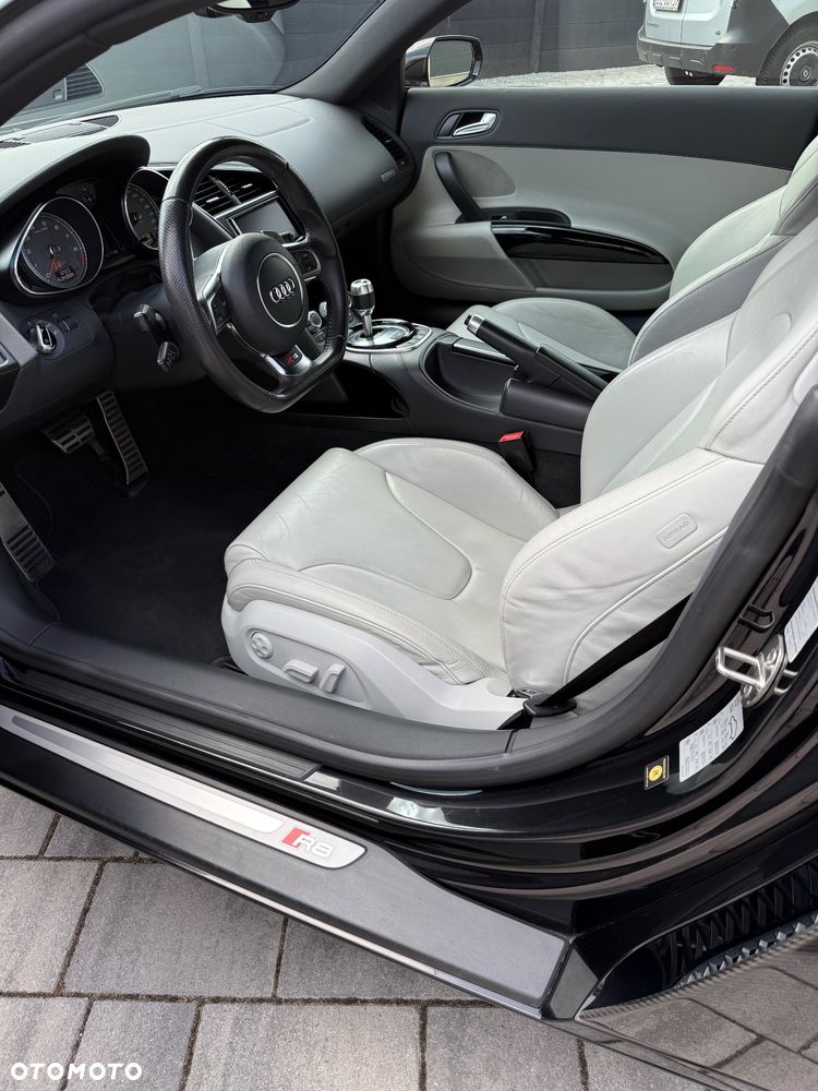 Audi R8 Coupé 4.2 Quattro S tronic - 5