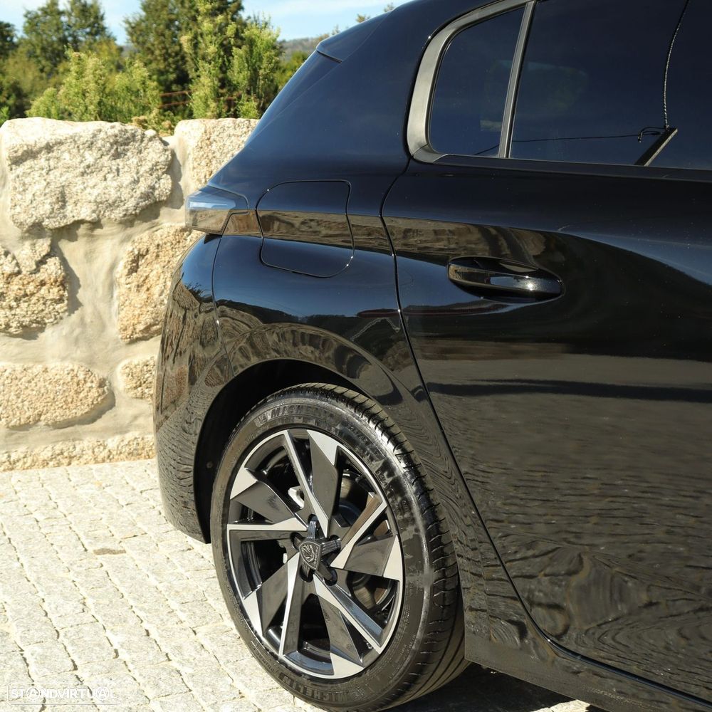 Peugeot 308 1.2 PureTech Allure EAT8 - 8