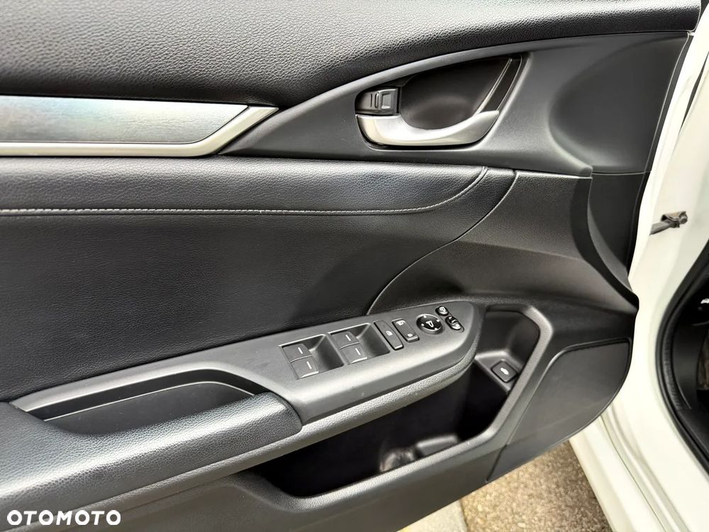 Honda Civic 1.5 i-VTEC Turbo CVT Executive - 27