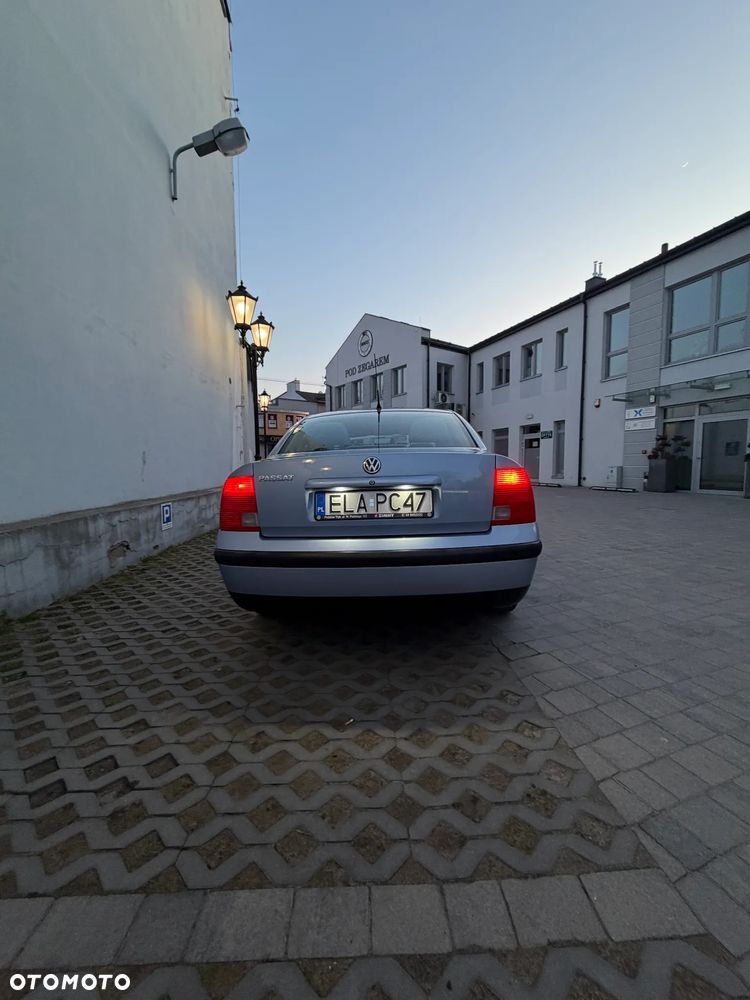 Volkswagen Passat - 6