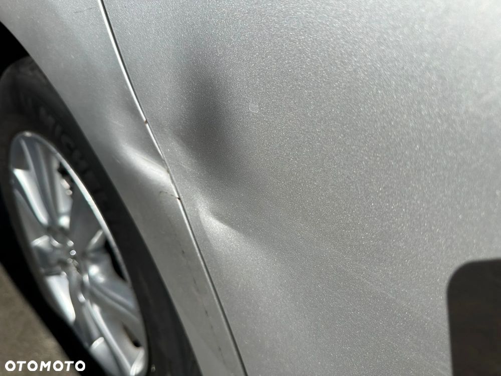 Toyota Avensis 2.0 D-4D Style - 15